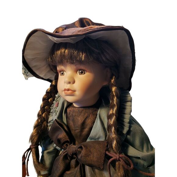 Porcelain Doll  - Picture 4 of 14